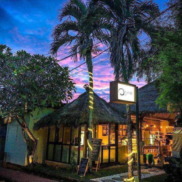 Sayuri Healing Food Cafe